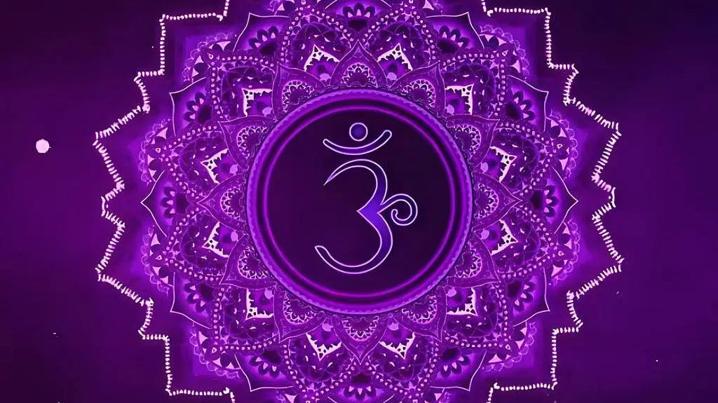 Discover-the-Secrets-of-the-Crown-Chakra-Crystals-to-Enhance-Your-Spiritual-Energy Shinepurity