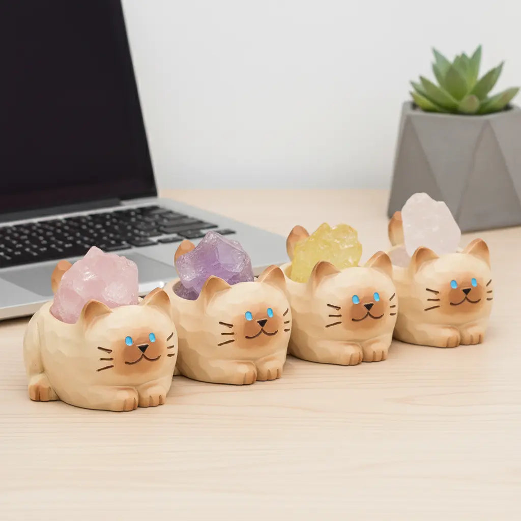 Crystal Cat Resin Decor -Resting Cat with Natural Crystal Shinepurity