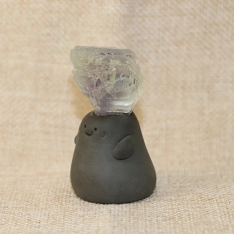 Guardian of Your Aura – Xianghualing Fluorite Energy Crystal Pet Shinepurity