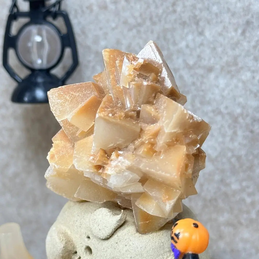 Halloween Calcite Ghost Crystal Pet — Limited Edition Healing Decor Shinepurity