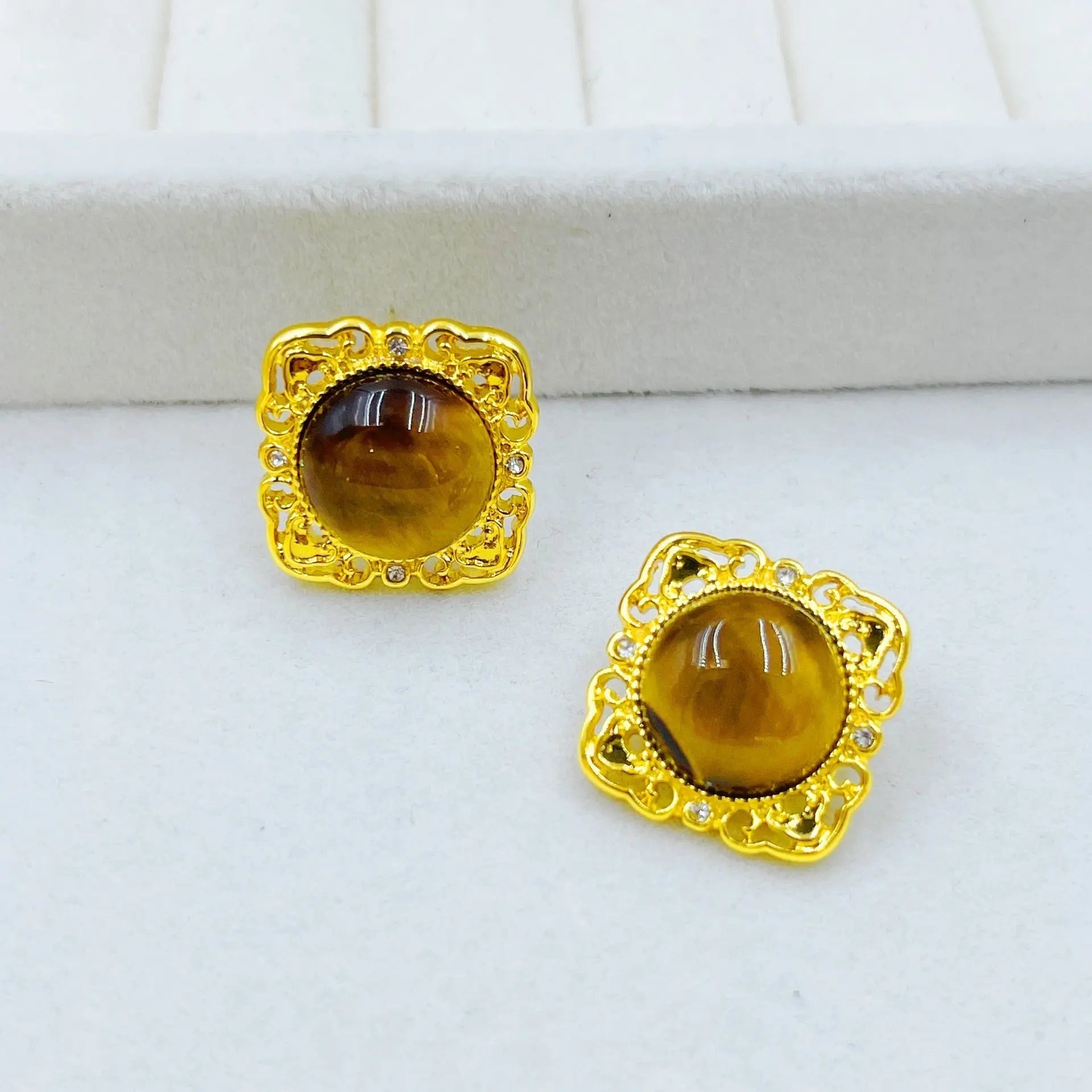 Vintage Simple Set Natural Tiger Eye and Lapis Lazuli Earrings Shinepurity