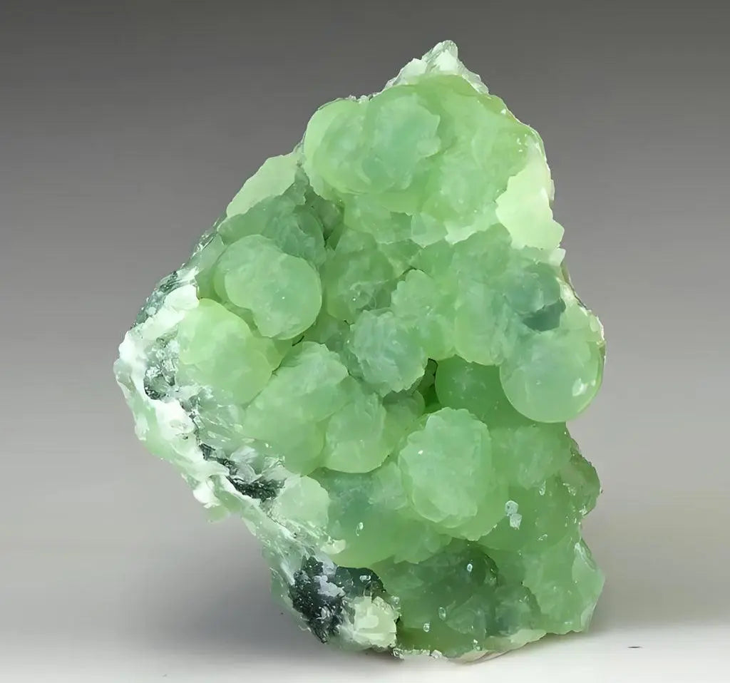 Prehnite-The-Light-of-Hope-Gifted-by-Nature Shinepurity
