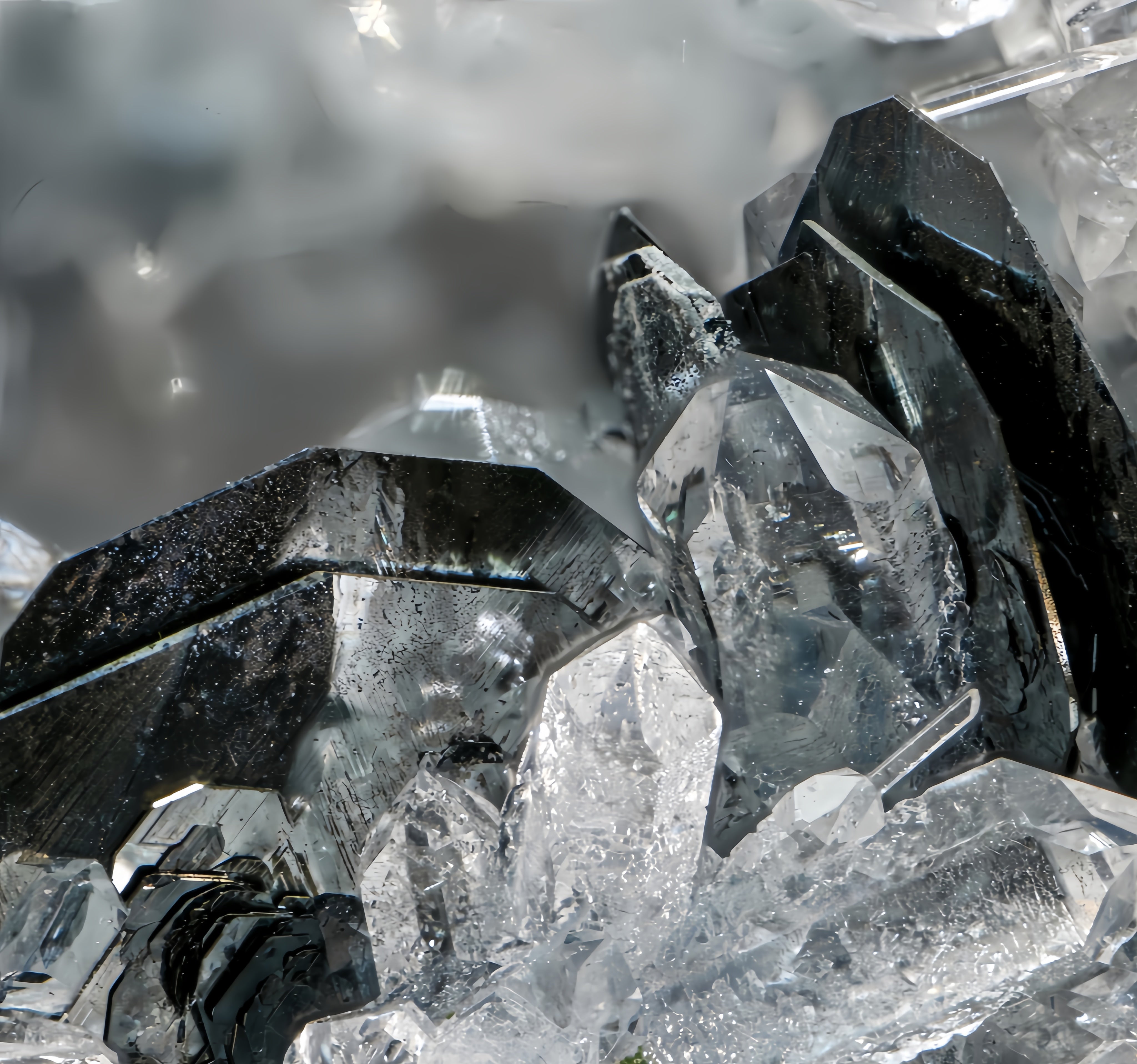 Hematite Crystal: Grounding, Protection & Vitality