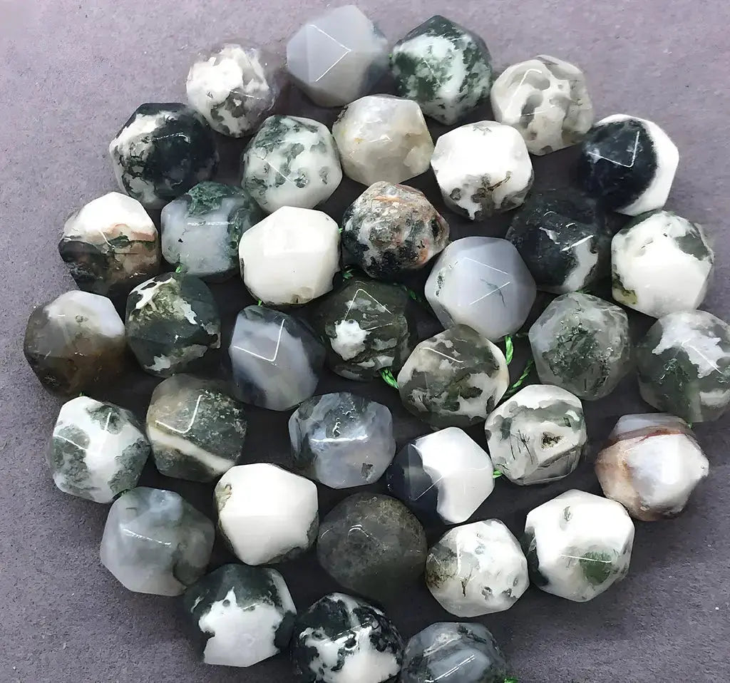 Tree Agate: The Magic Stone that Connects Nature and the Spirit Shine Purity